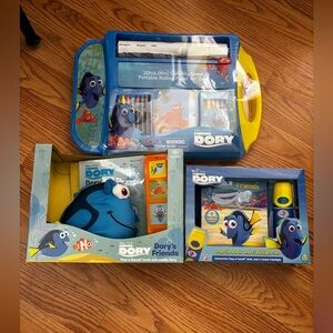 Bundle of Finding Dory